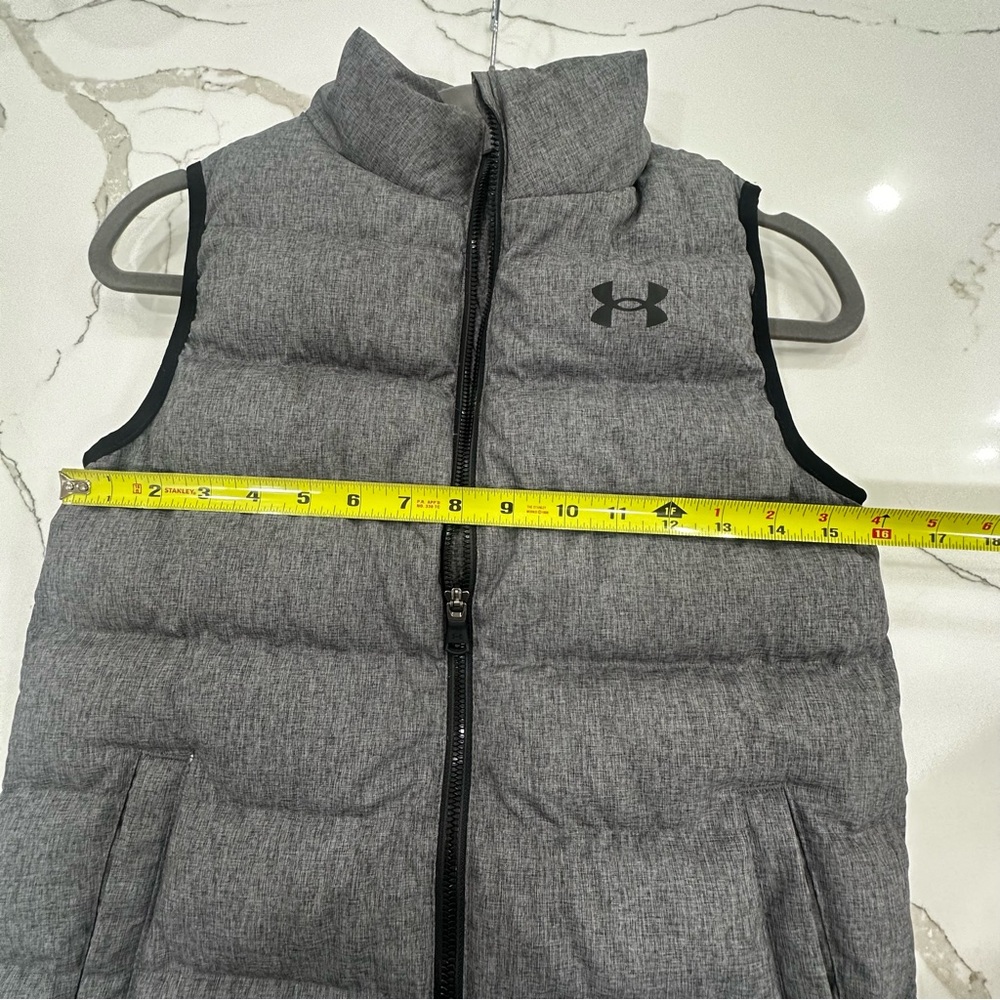 Under Armour ColdGear Puffer Vest Gray Youth Medium YMD Loose Fit with Pockets - Picture 7 of 11